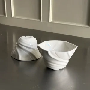 Håndlavet Riflingekop | Atelier Marée | Hvidt Porcelæn 270 ml